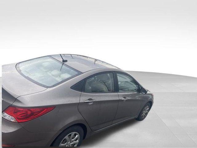 Hyundai Accent  2013