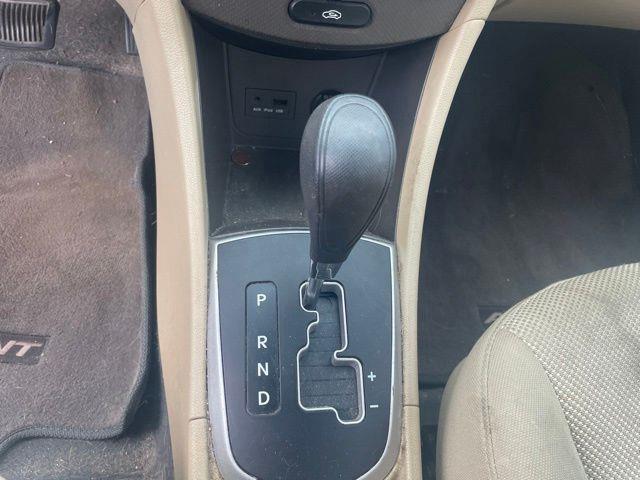 Hyundai Accent  2013