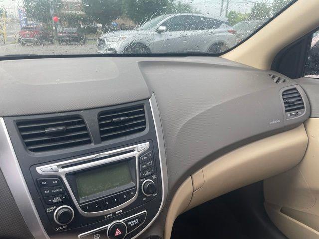 Hyundai Accent  2013