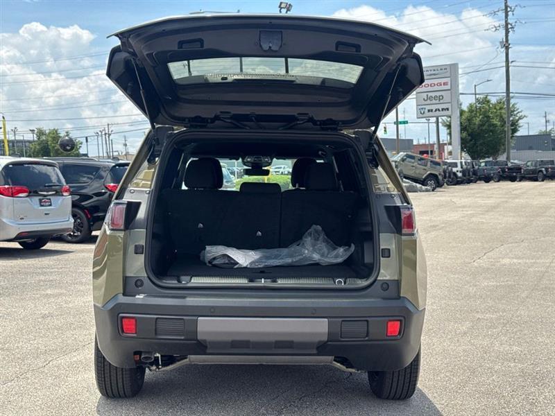 Jeep Cherokee  2026