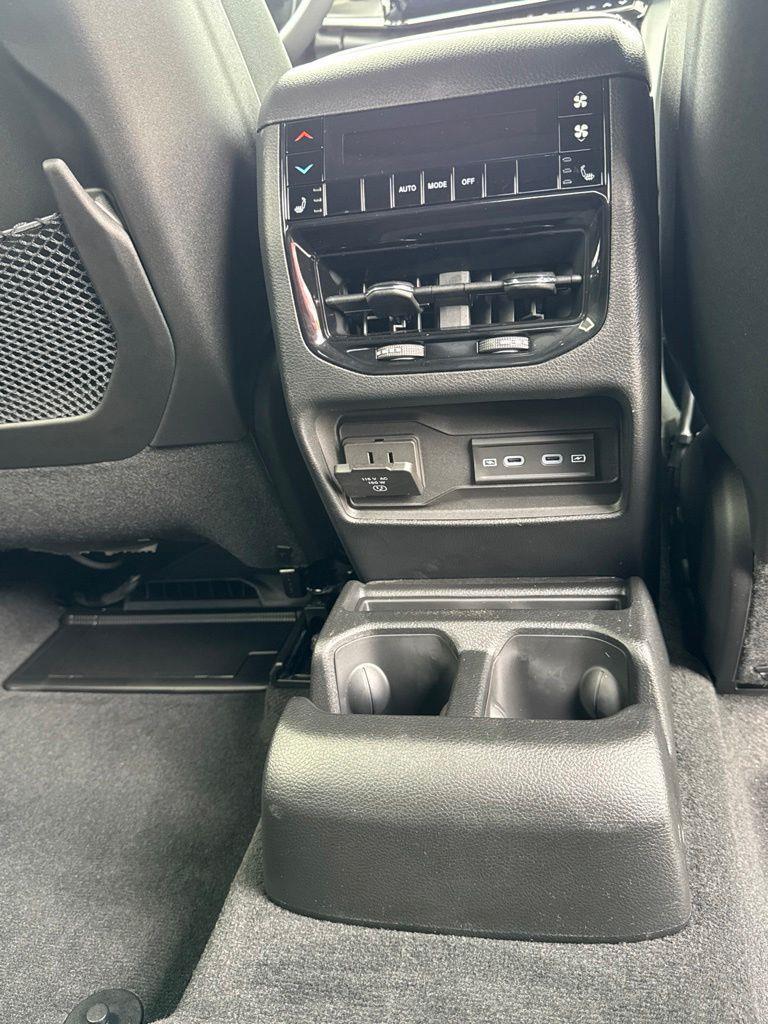 Jeep Grand Cherokee L  2026