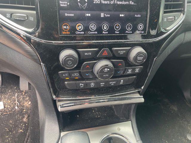 Jeep Grand Cherokee  2020