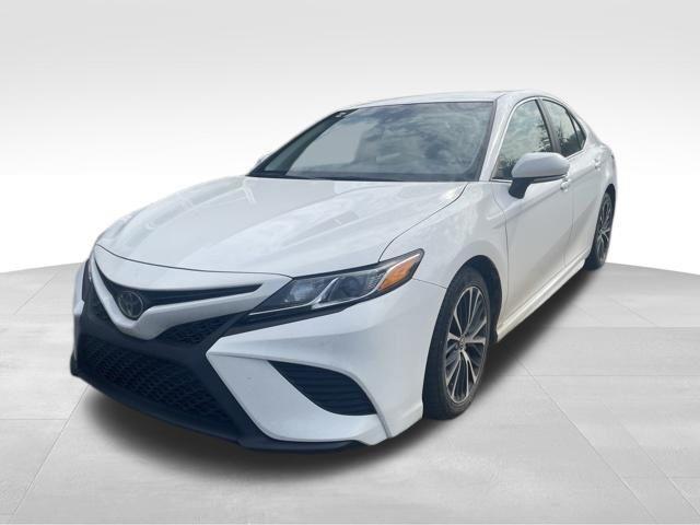Toyota Camry  2018