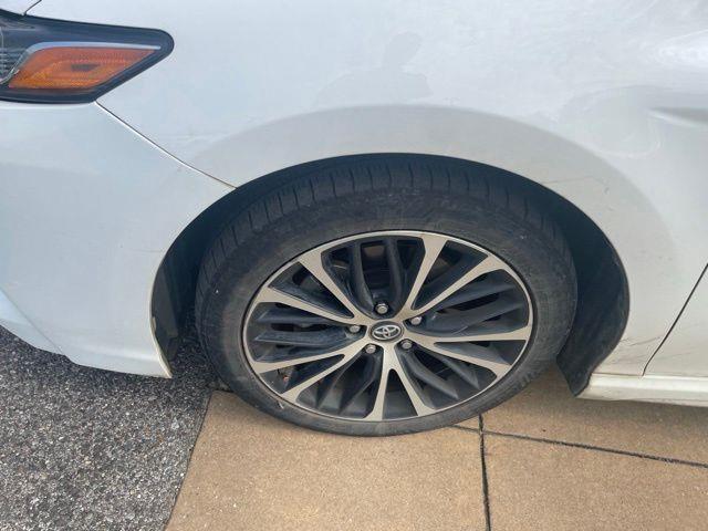 Toyota Camry  2018