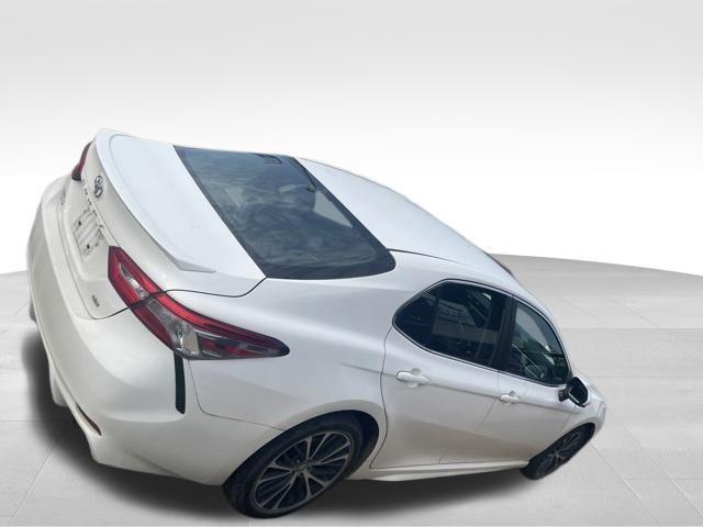 Toyota Camry  2018
