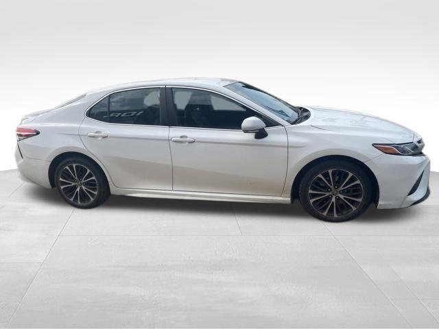 Toyota Camry  2018