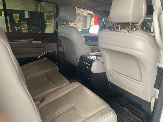 Jeep Wagoneer L  2024