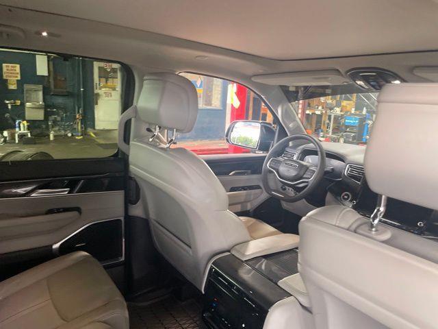 Jeep Wagoneer L  2024