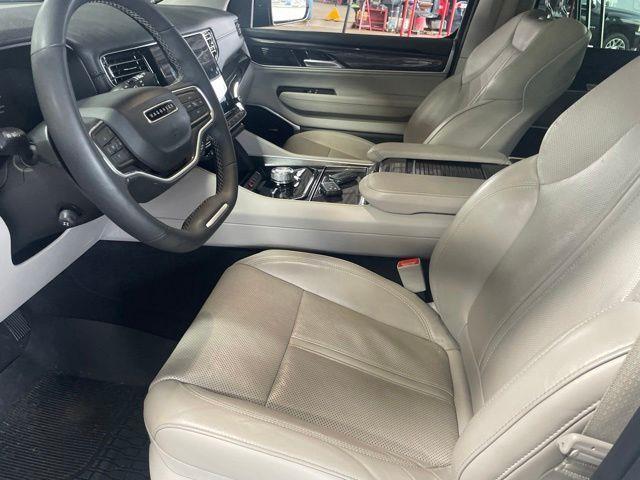 Jeep Wagoneer L  2024