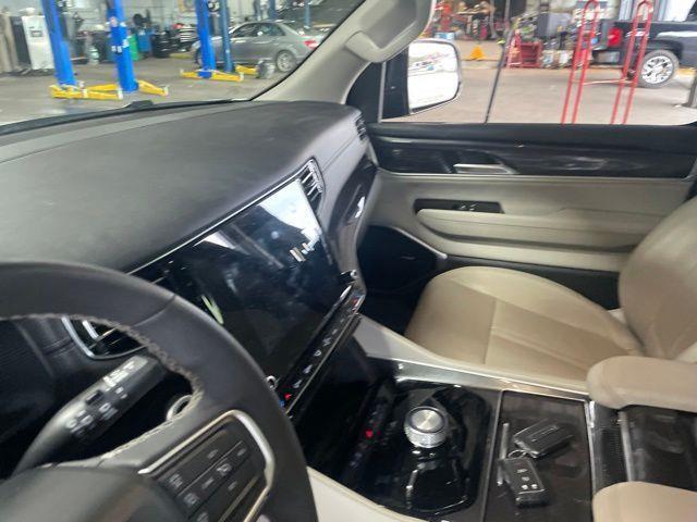 Jeep Wagoneer L  2024