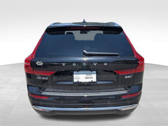 Volvo XC60  2022