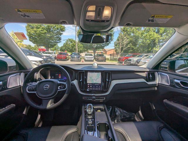 Volvo XC60  2022