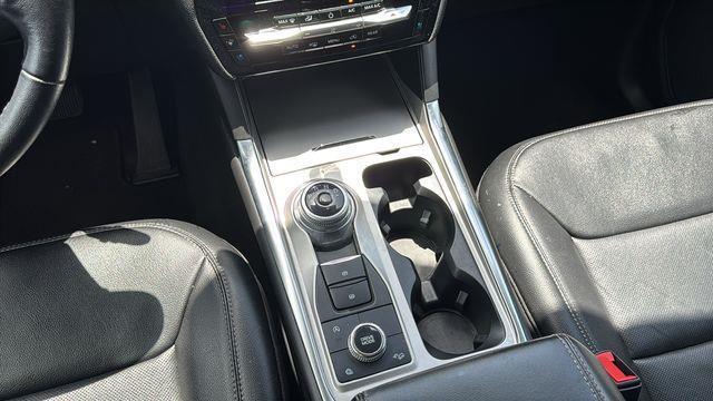 Ford Explorer  2023