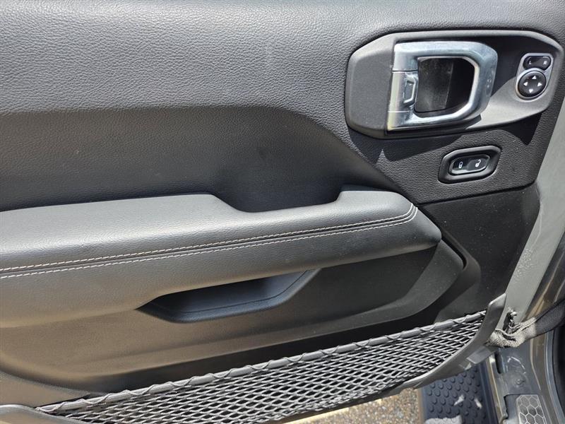 Jeep Wrangler  2021
