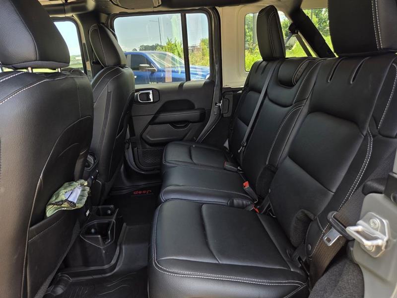 Jeep Wrangler  2021