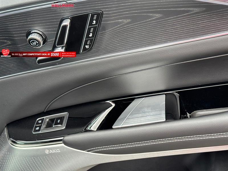 Cadillac Lyriq  2024