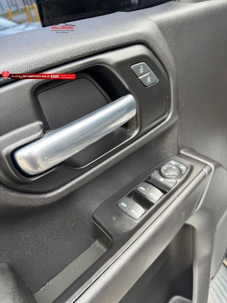 Chevrolet Silverado 1500  2020