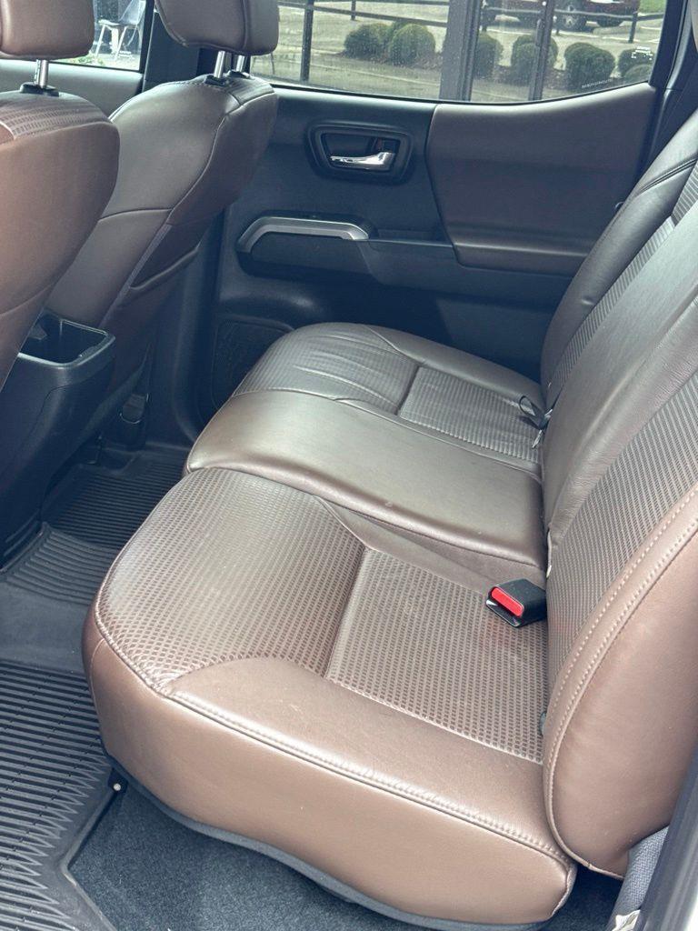 Toyota Tacoma  2016