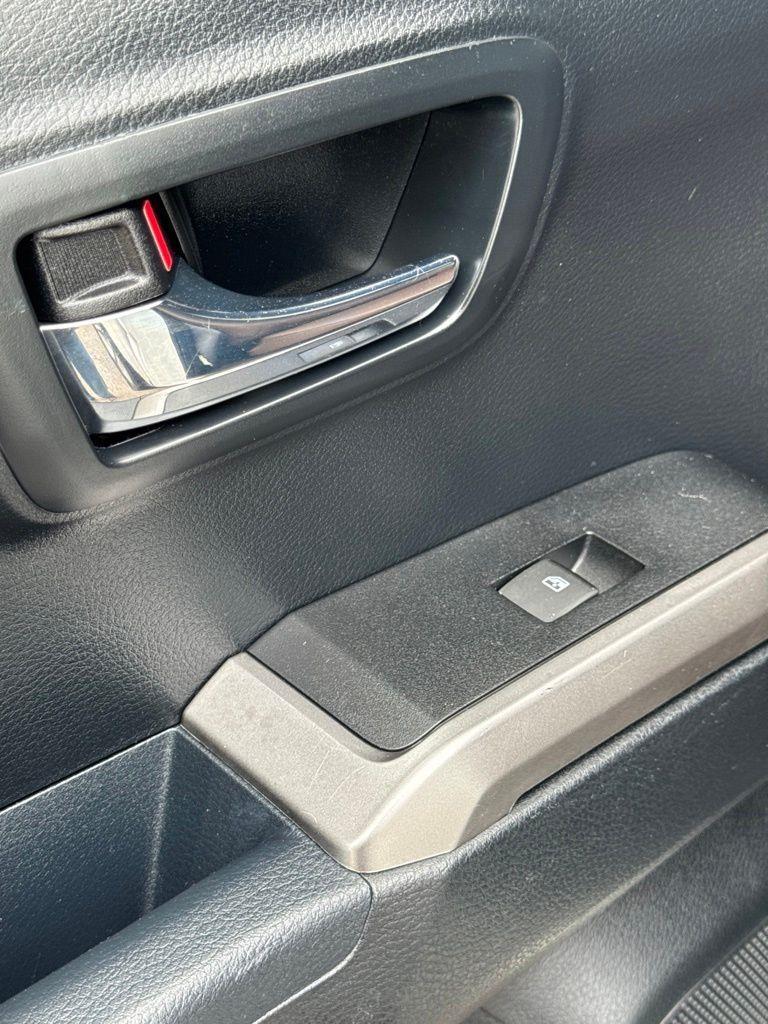 Toyota Tacoma  2016