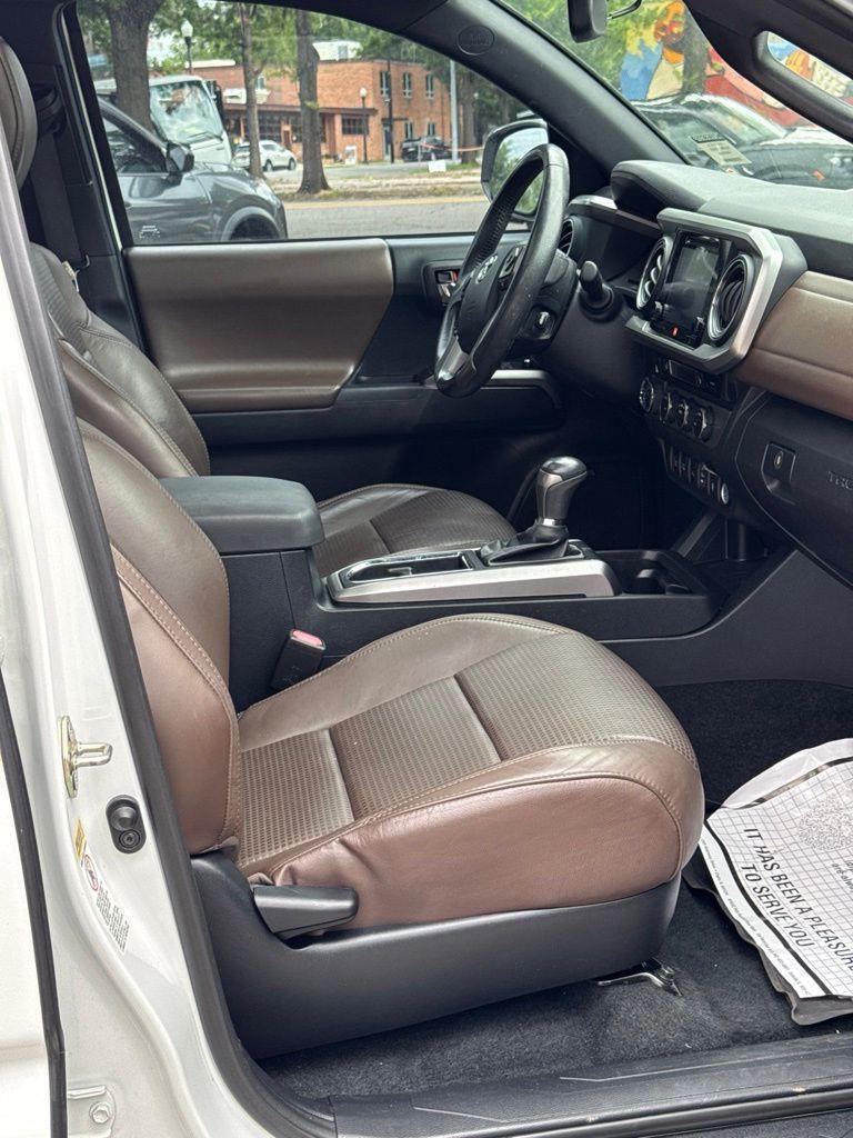 Toyota Tacoma  2016