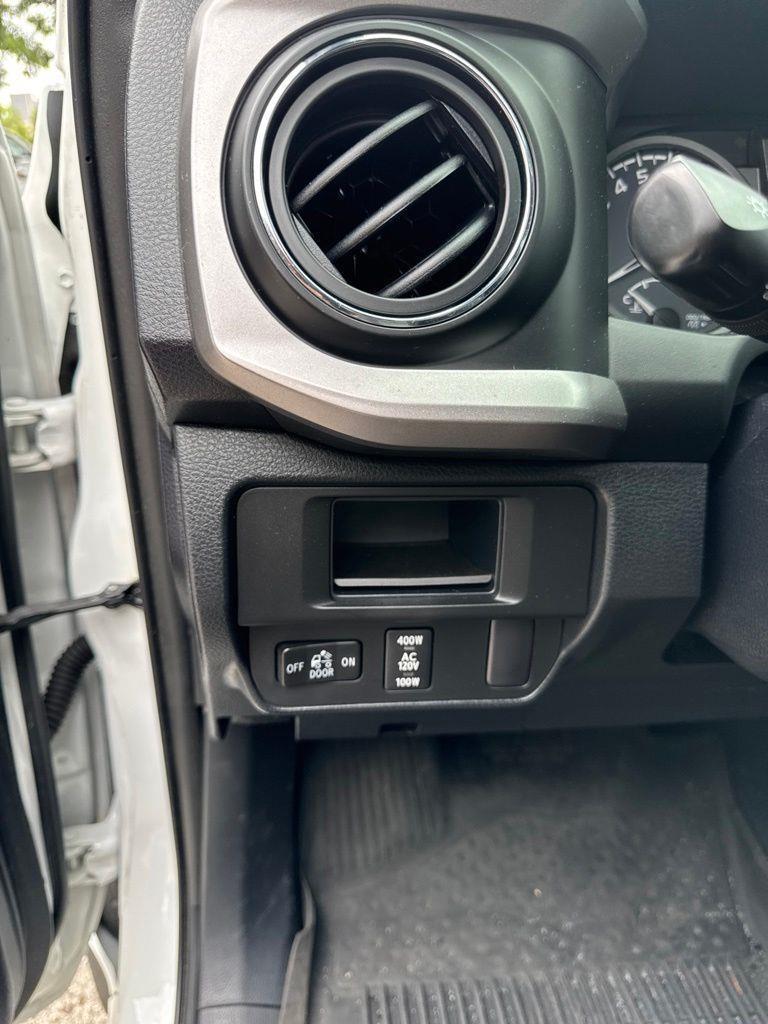 Toyota Tacoma  2016