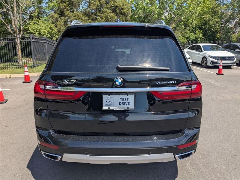 BMW X7  2020