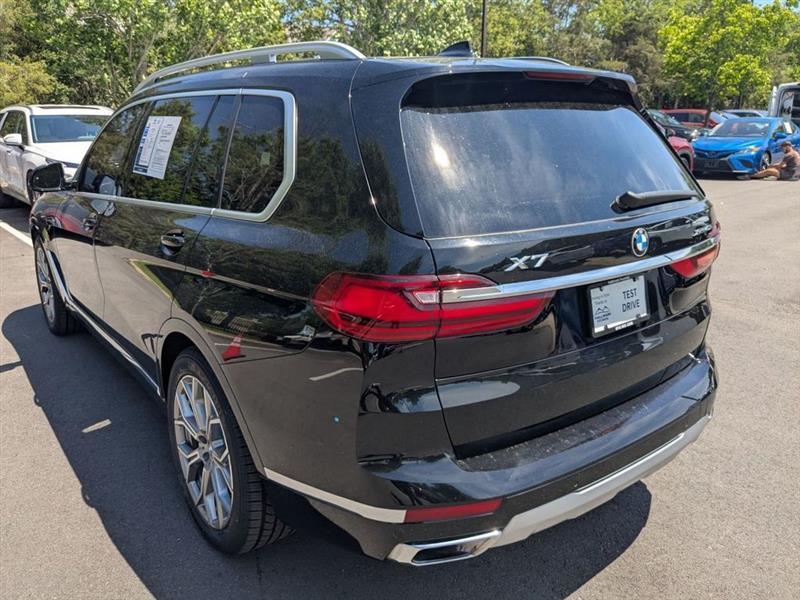 BMW X7  2020