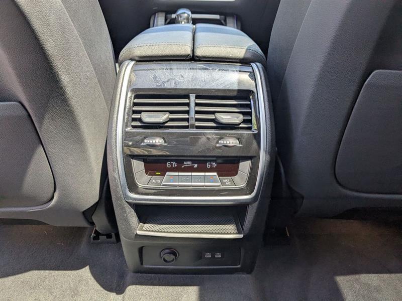 BMW X7  2020