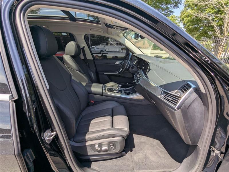 BMW X7  2020
