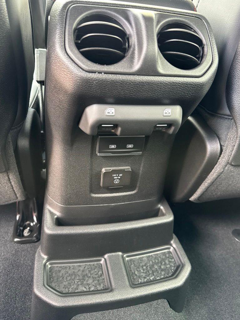 Jeep Wrangler  2026