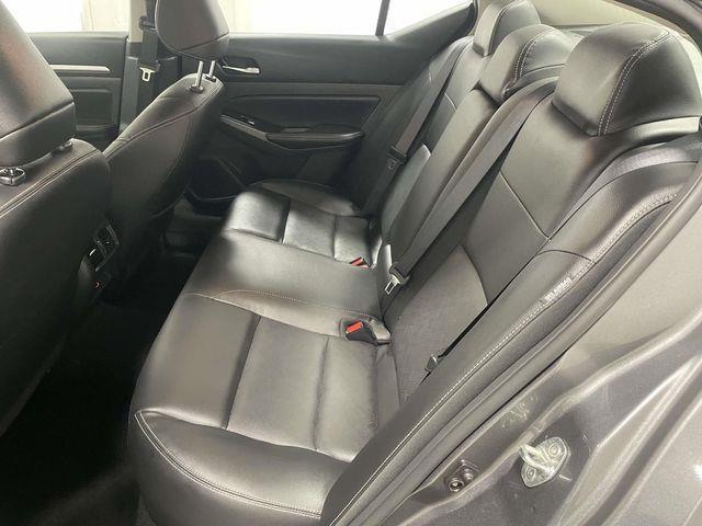 Nissan Altima  2025