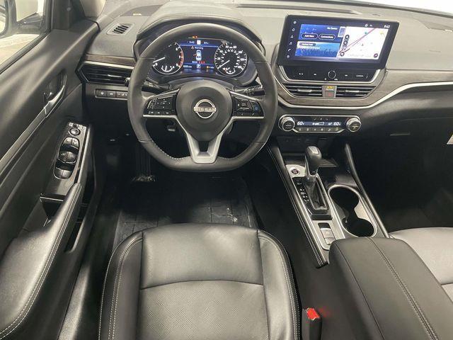 Nissan Altima  2025