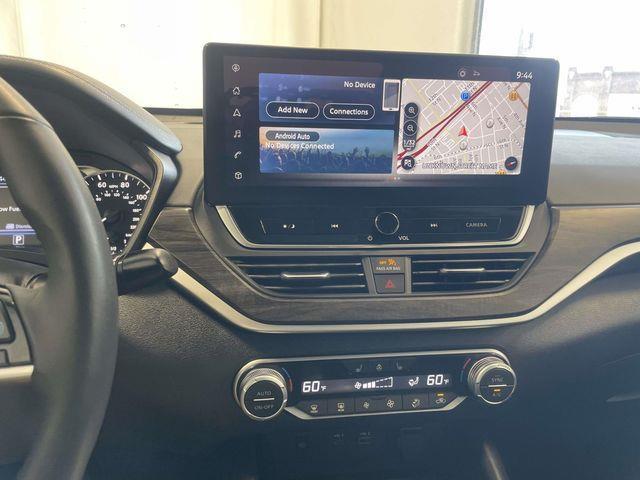 Nissan Altima  2025