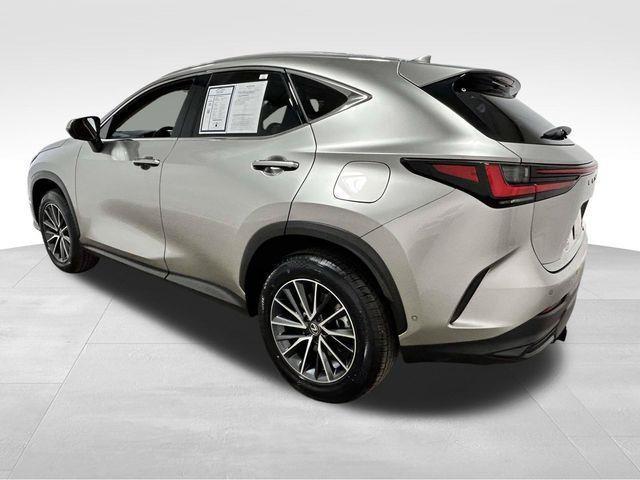 Lexus NX  2024