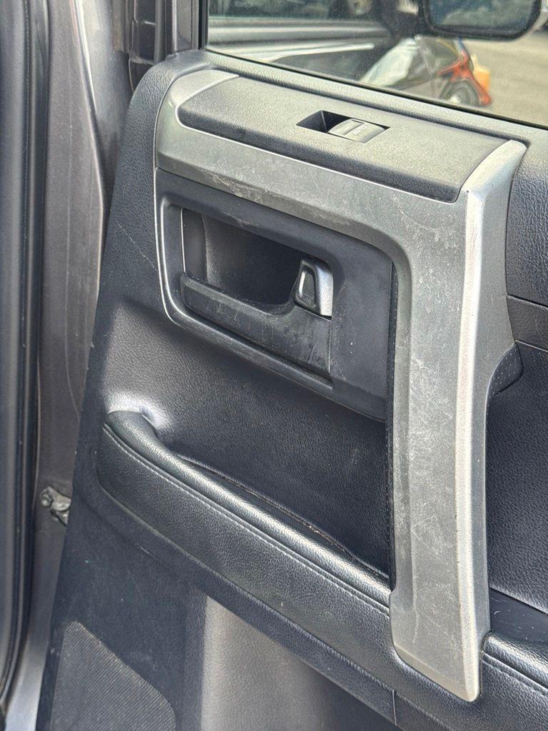 Toyota 4Runner  2011