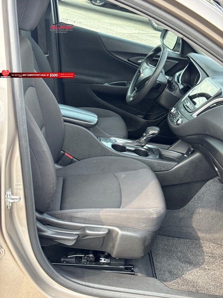 Chevrolet Malibu  2023