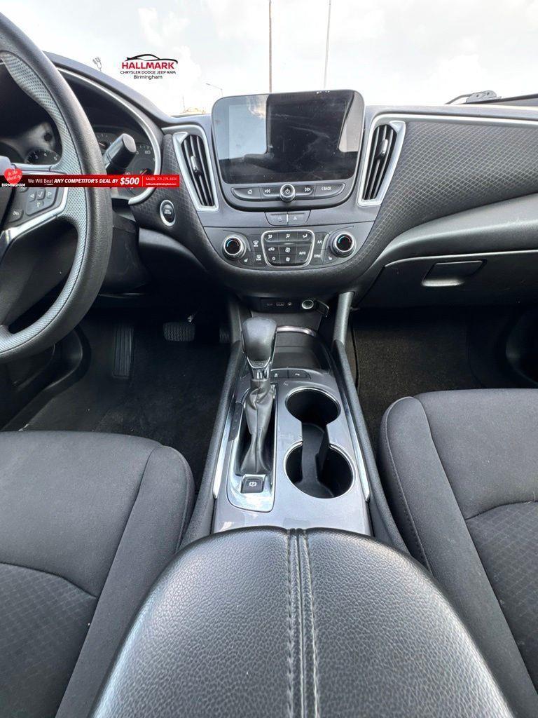 Chevrolet Malibu  2023