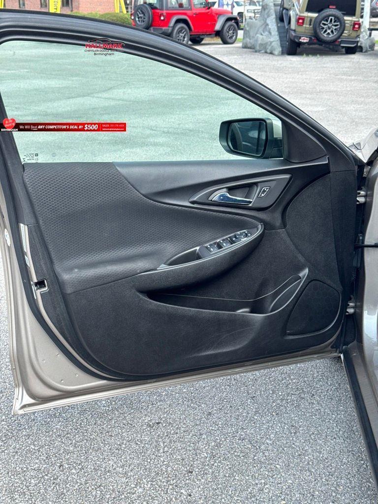 Chevrolet Malibu  2023
