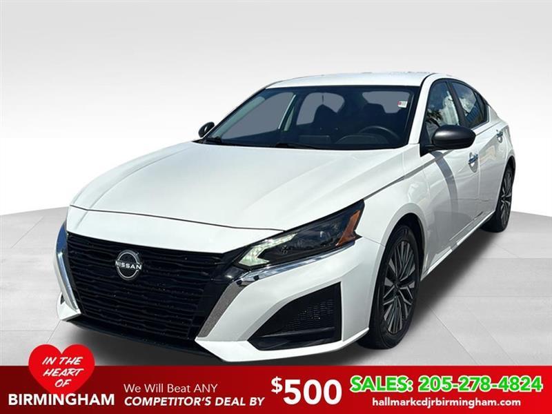 Nissan Altima  2025