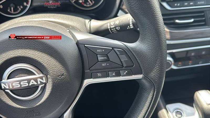 Nissan Altima  2025