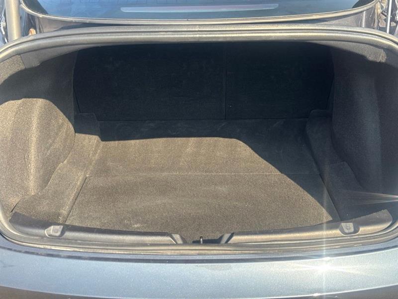 Tesla Model 3  2021
