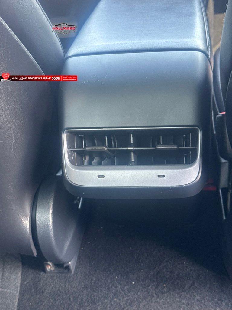 Tesla Model 3  2021