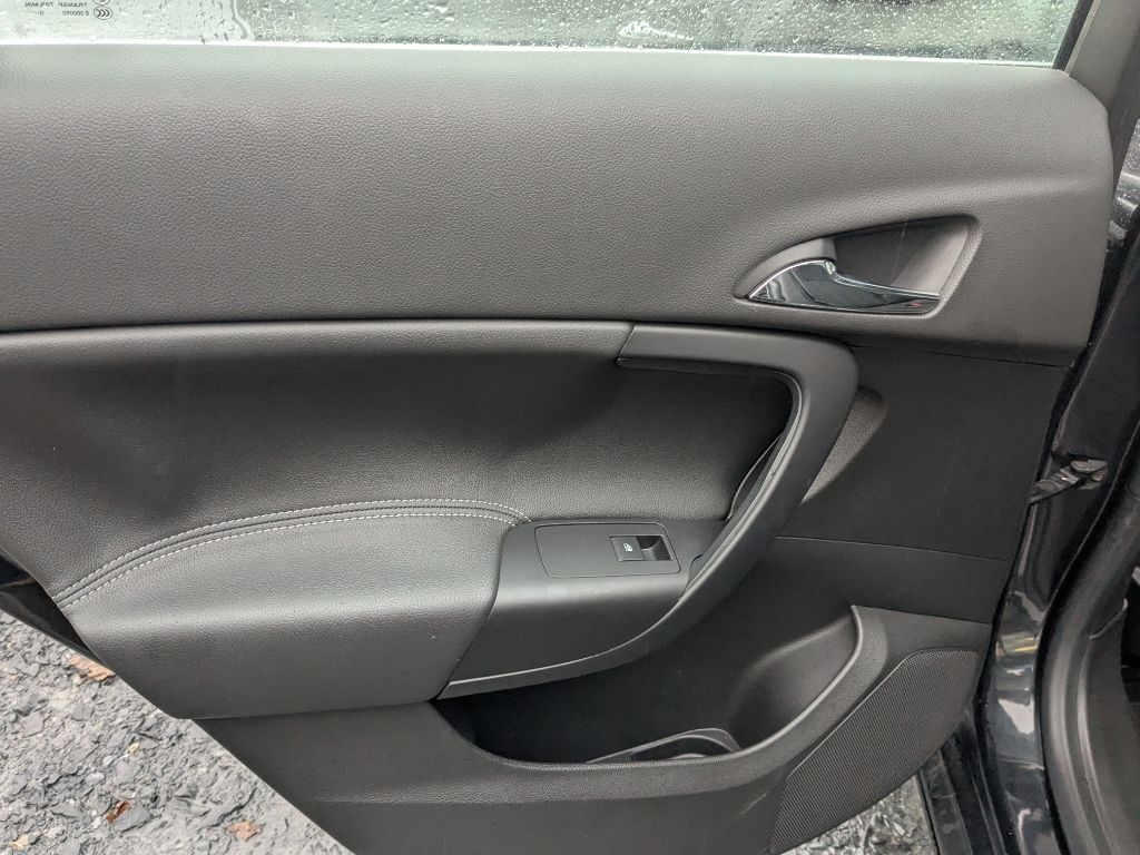 Buick Regal  2011 Buick Regal  2011