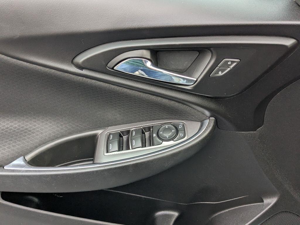 Chevrolet Malibu  2018