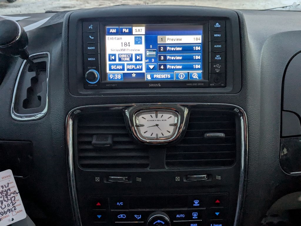 Chrysler Town & Country  2012