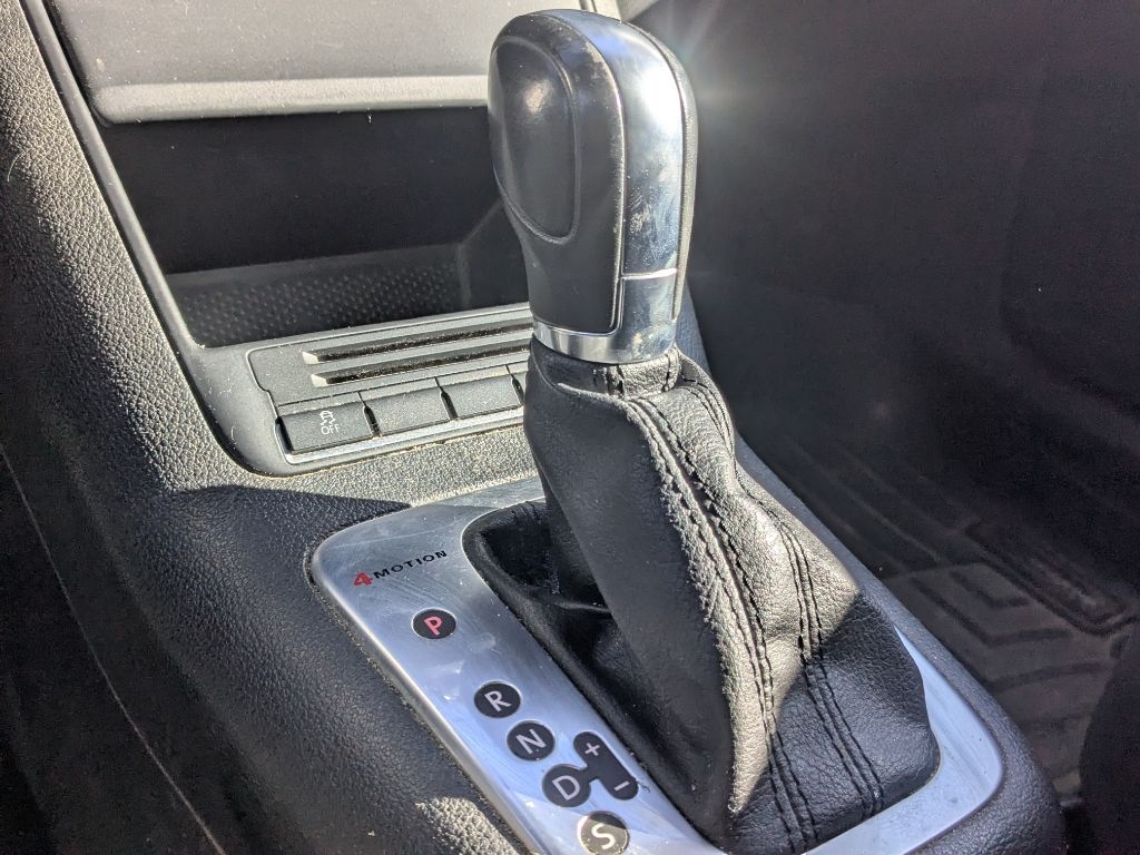 Volkswagen Tiguan  2014