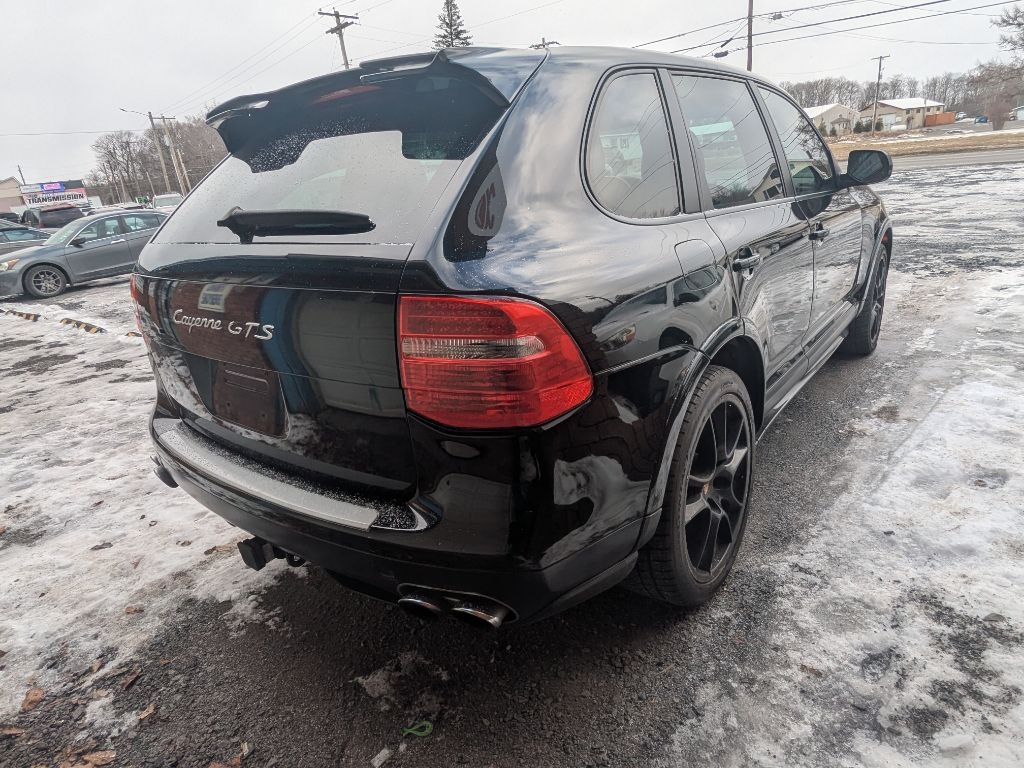 Porsche Cayenne  2010