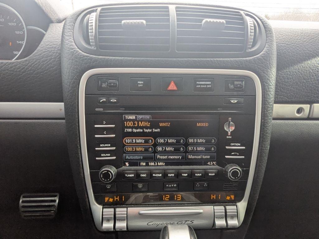 Porsche Cayenne  2010