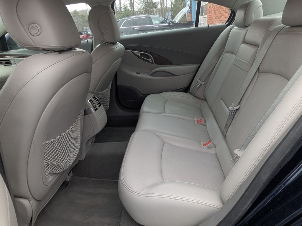 Buick LaCrosse  2010