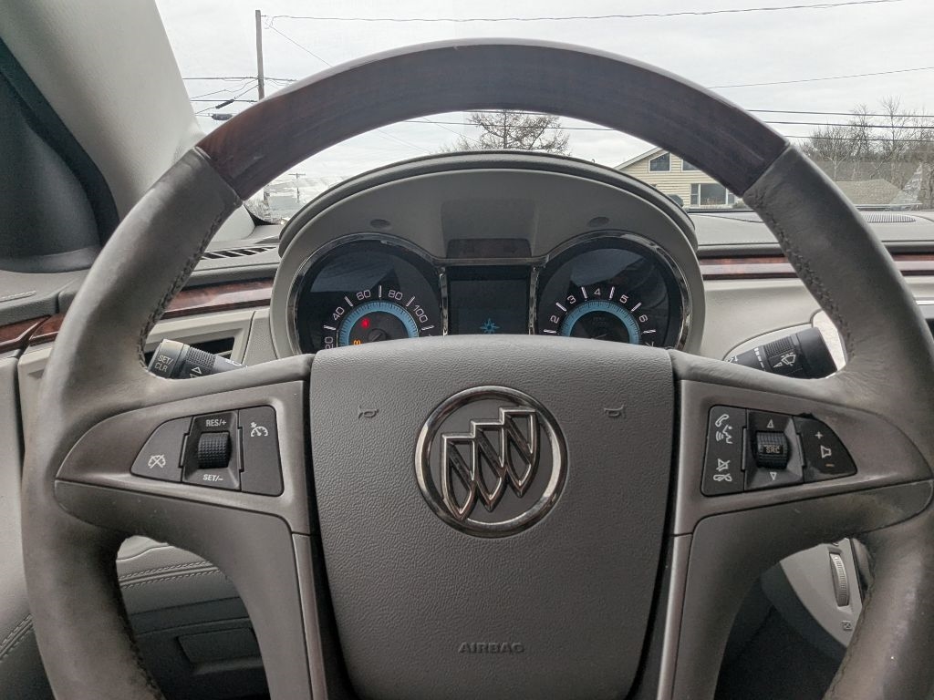 Buick LaCrosse  2010